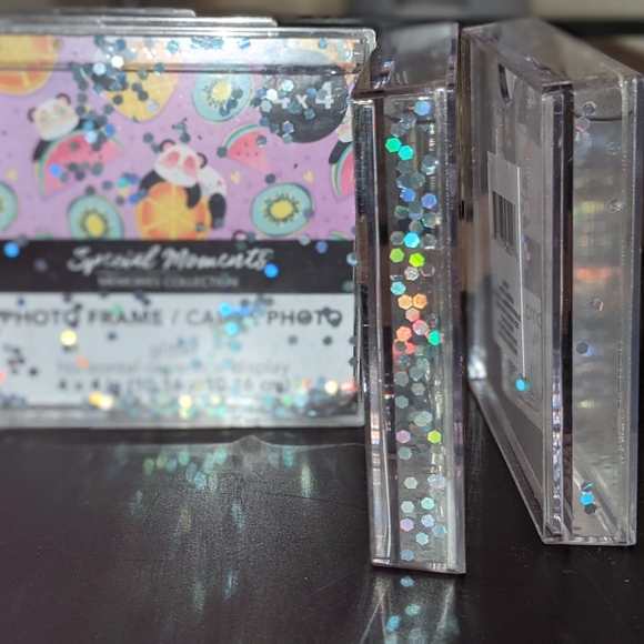 picture frames - Picture 3 of 6